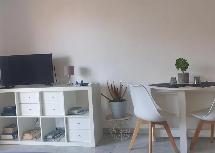 Nissa La Bella דירה